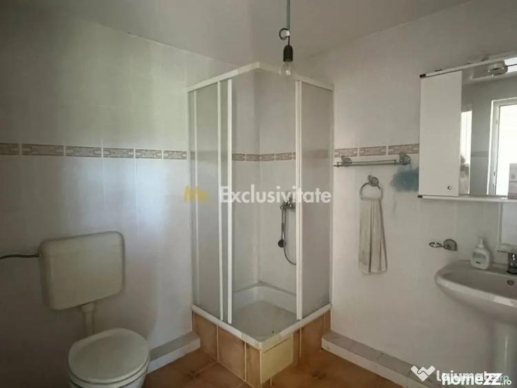 Casă cu 5 camere cu Teren 1200 Mp în Gostinu