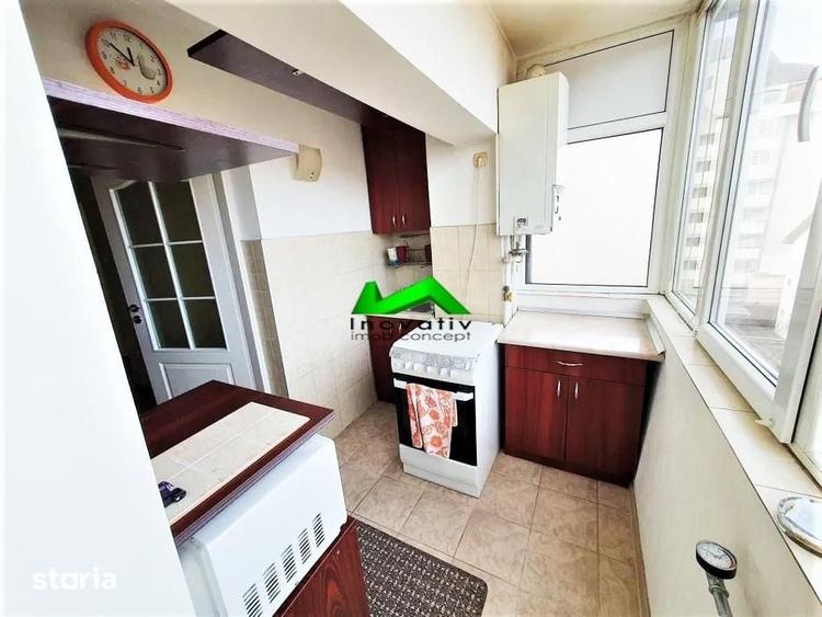 Apartament cu 3 camere decomandat, mobilat în Turnișor