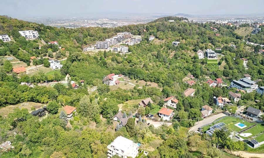 Teren Construcții intravilan de 5500 mp, în Brașovul Vechi
