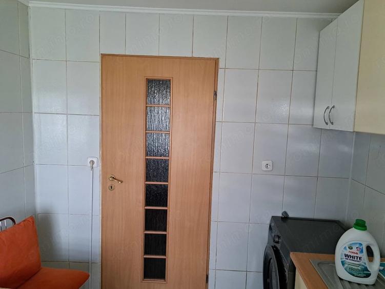 Apartament cu 2 camere decomandat în 1 Mai