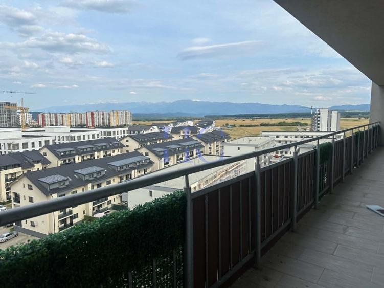 Apartament cu 4 camere decomandat în Mihai Viteazul