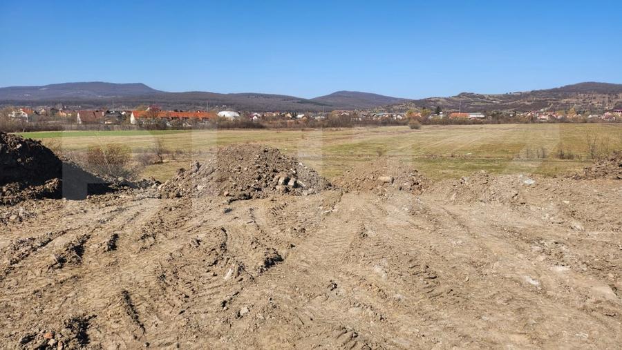 Teren Construcții extravilan de 1100 mp, în Unirea