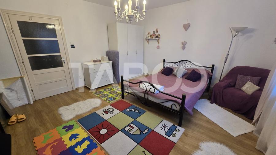 Apartament cu 3 camere decomandat, mobilat în Lazaret