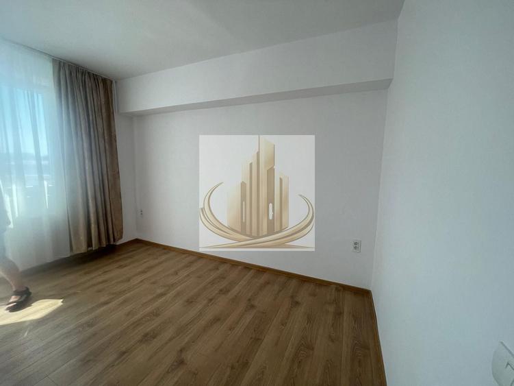 Apartament cu 3 camere, mobilat în Central
