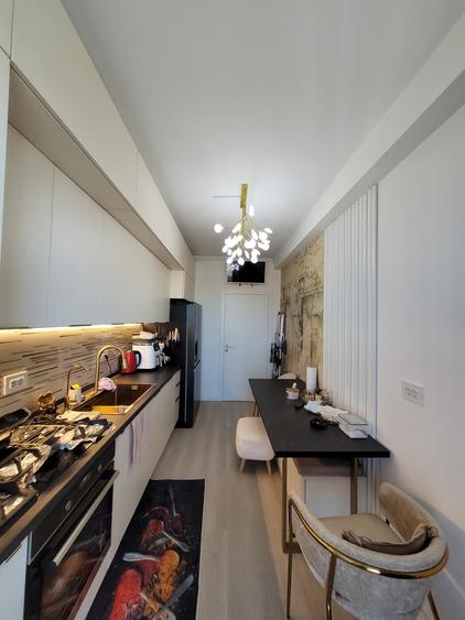 Apartament cu 2 camere decomandat, mobilat în Kamsas