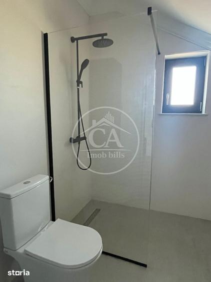 Casă cu 6 camere decomandat cu Teren 498 Mp în Nufărul