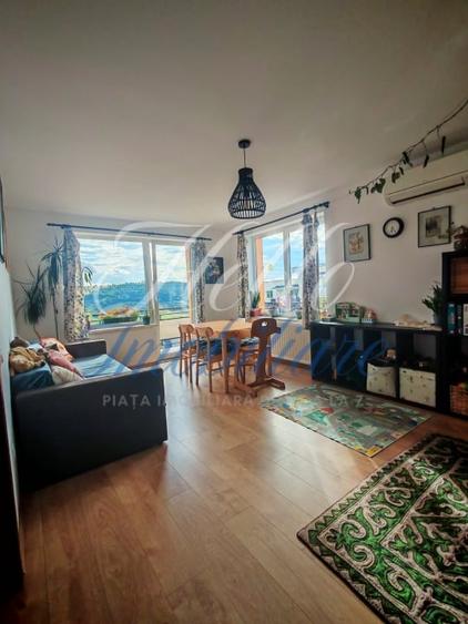 Apartament cu 4 camere decomandat, mobilat în Baciu