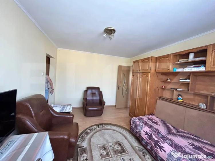 Apartament cu 2 camere semidecomandat în Decebal