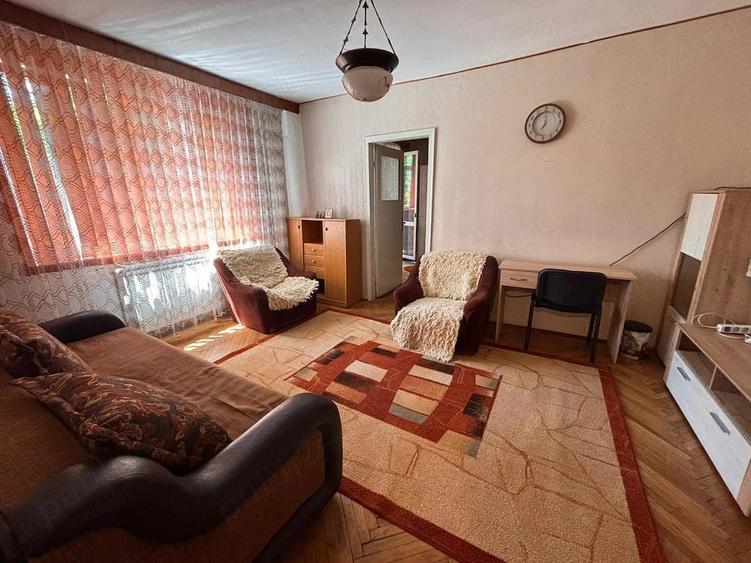 Apartament cu 2 camere nedecomandat în Bucșinescu