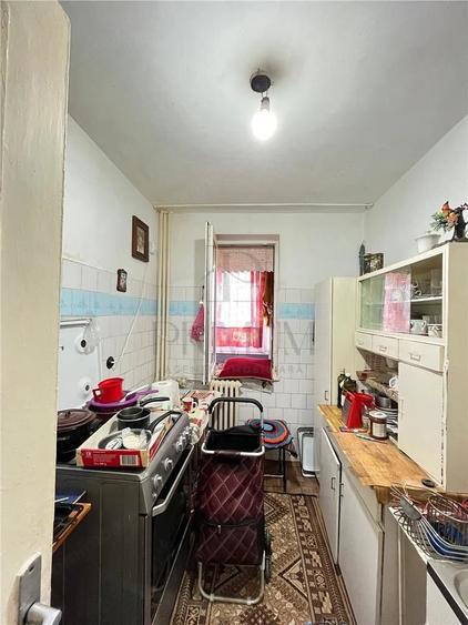 Apartament cu 2 camere semidecomandat în Semicentral
