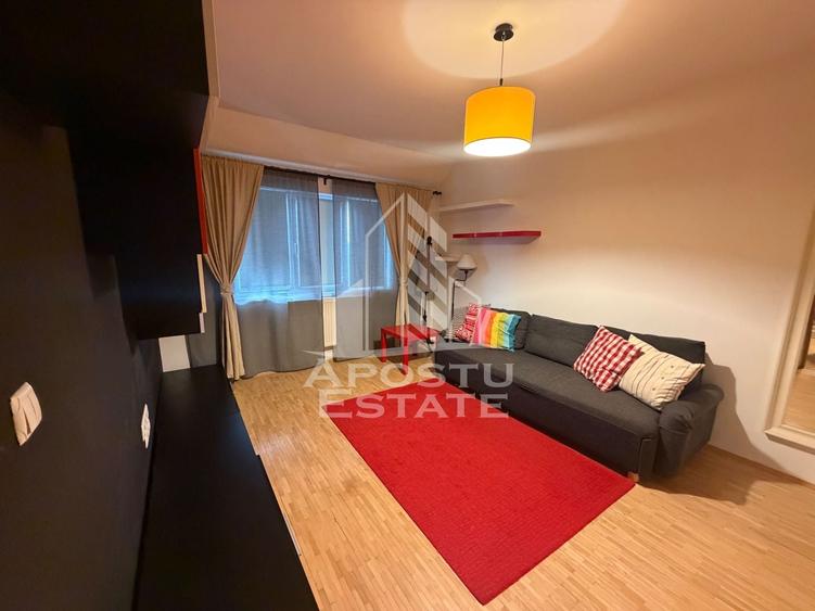 Apartament cu 3 camere decomandat în Aradului