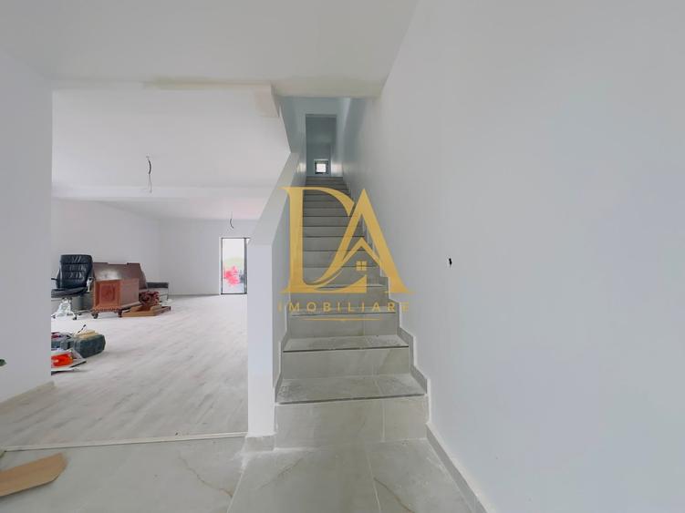 Casă cu 4 camere cu Canalizare în Bolintin-Deal