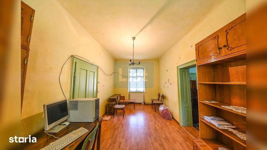 Casă cu 3 camere cu Teren 480 Mp în Central