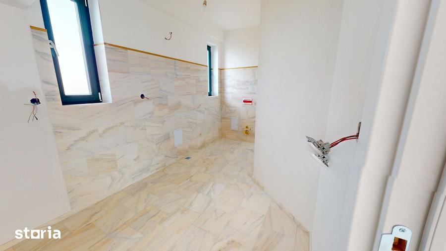 Casă cu 4 camere cu Teren 800 Mp în Săcele