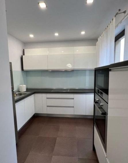 Apartament cu 2 camere semidecomandat, mobilat în Dorobanți