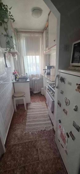 Apartament cu 2 camere semidecomandat în Exterior Vest