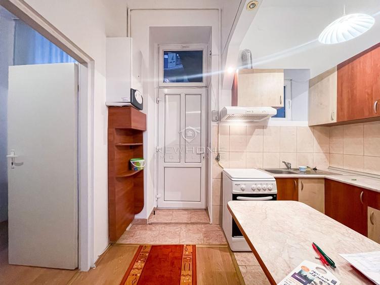 Apartament cu 2 camere decomandat, mobilat în Semicentral