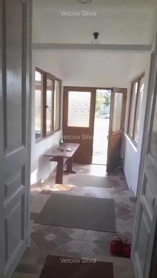 Casă cu 4 camere cu Teren 2526 Mp în Dudeștii Noi