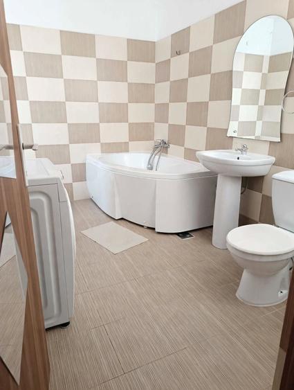 Apartament cu 2 camere semidecomandat în Florești