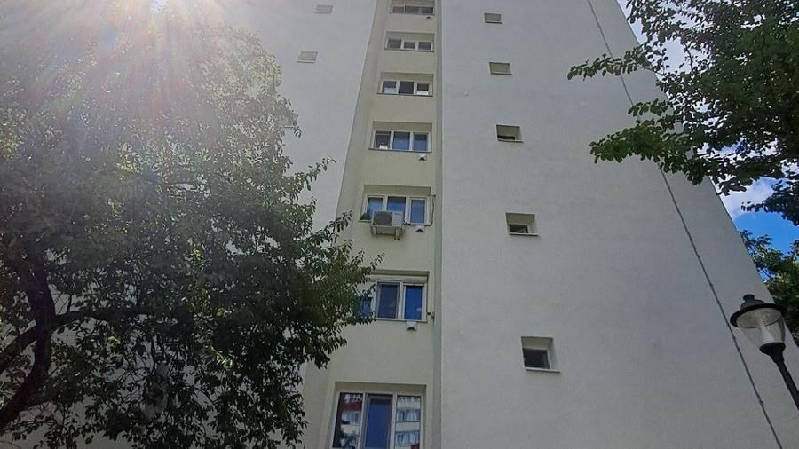 Apartament cu 2 camere semidecomandat în Sud
