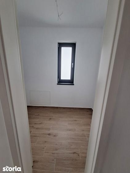 Casă cu 2 camere cu Teren 207 Mp în Sânpetru