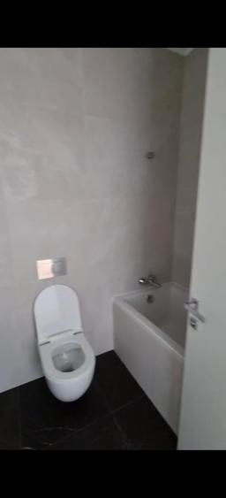 Apartament cu 2 camere semidecomandat în Barbu Văcărescu