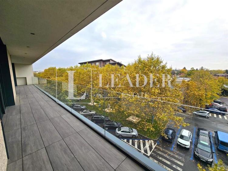 Apartament cu 4 camere decomandat, mobilat în Primăverii