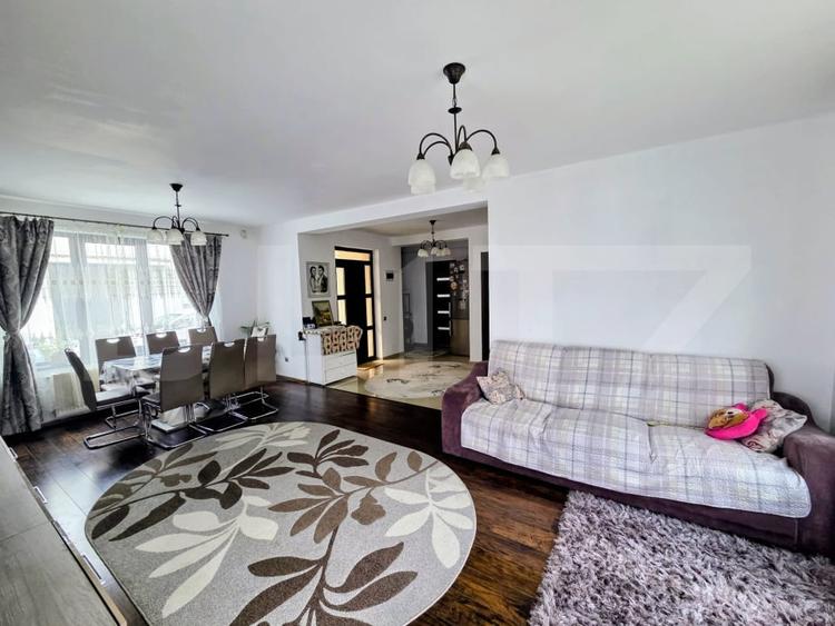Duplex cu 4 camere cu Canalizare în Florești