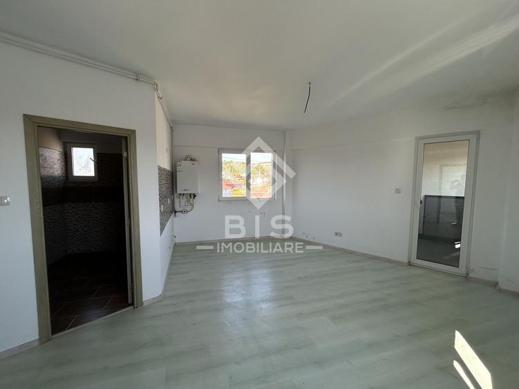 Apartament cu 3 camere decomandat în Viișoara