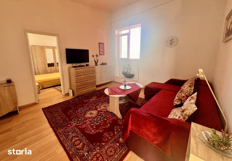 SALA PALATULUI / CALEA VICTORIEI / CISMIGIU / TERASA / FARA RISC - 4