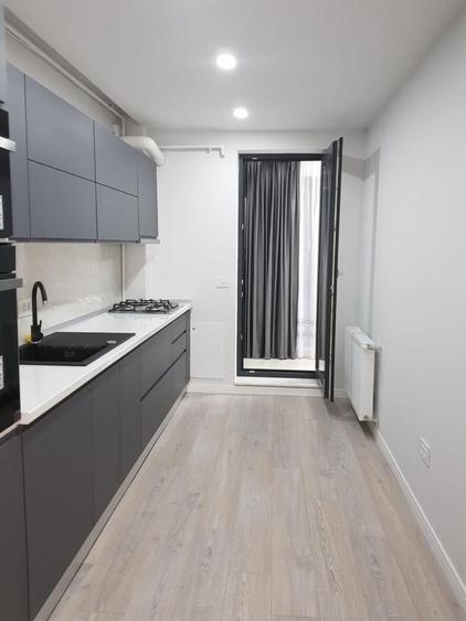 Apartament cu 2 camere decomandat în Palazu Mare