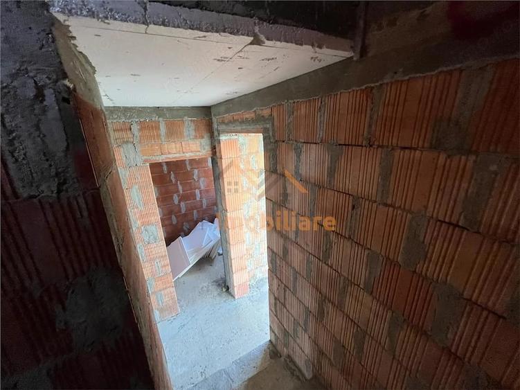 Casă cu Teren 471 Mp în Cihei