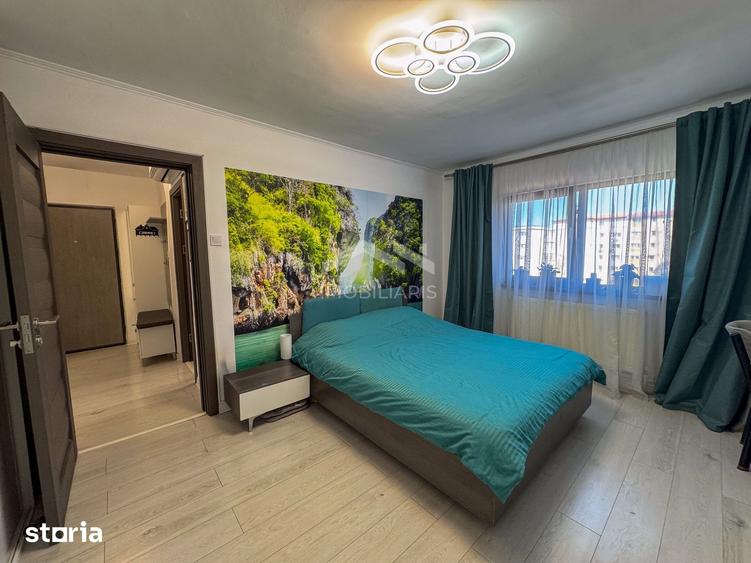 Apartament cu 3 camere decomandat, mobilat în Sud