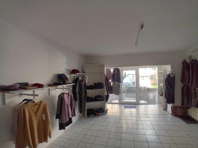 Spațiu comercial, de 42 mp, în Sud