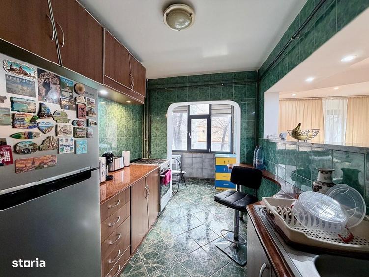 Apartament cu 2 camere decomandat, mobilat în Nicolina