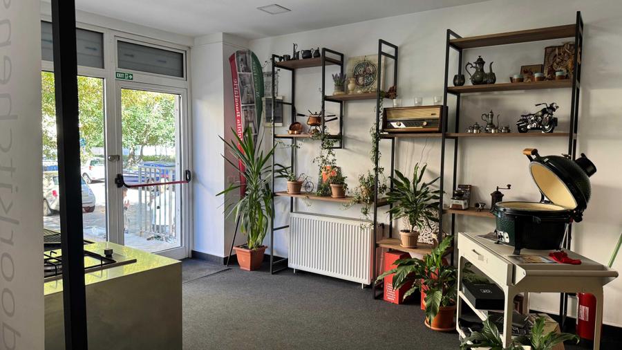 Spațiu comercial, de 180 mp, în Central