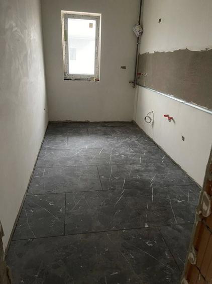 Apartament cu 2 camere decomandat în Girocului