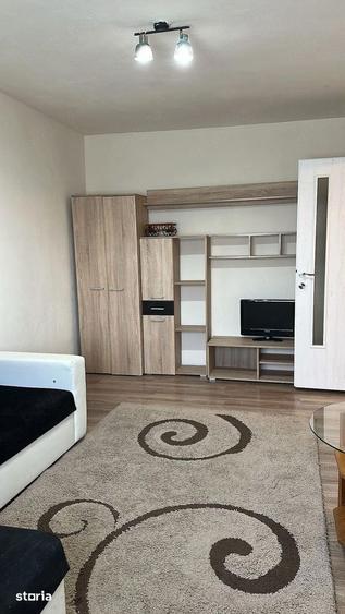 Garsonieră semidecomandată, mobilată în Lunei
