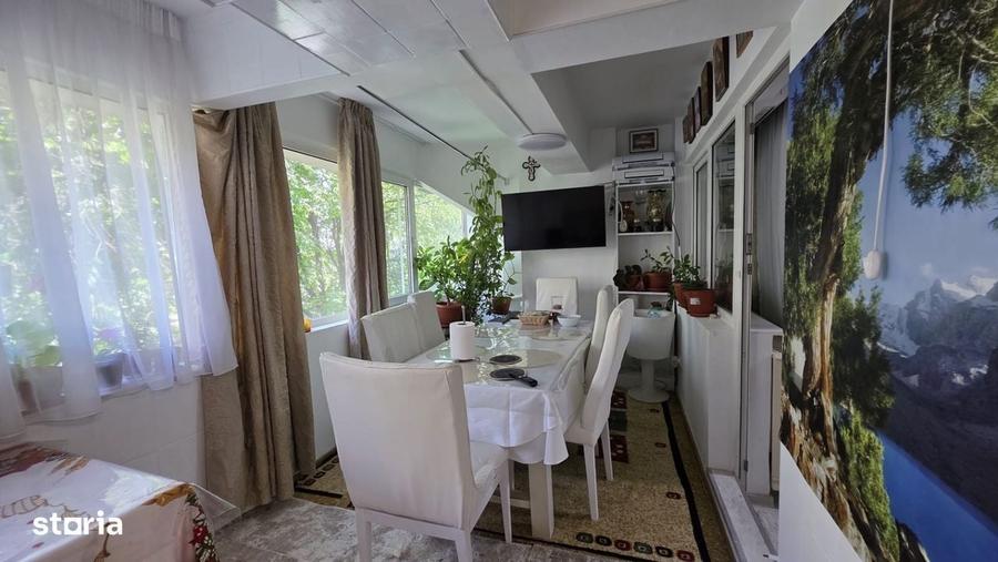 Apartament cu 3 camere în Pantelimon