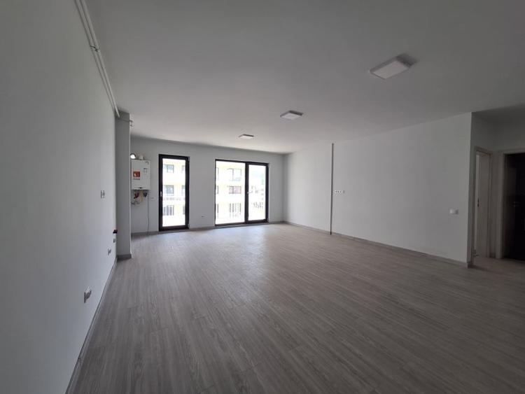 Apartament cu 2 camere semidecomandat în Florești — fotografia 1