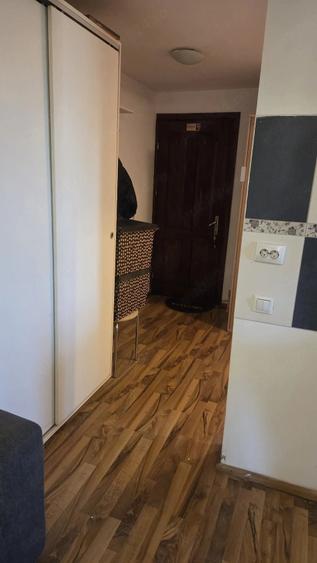 Apartament cu 3 camere decomandat în Ciurea