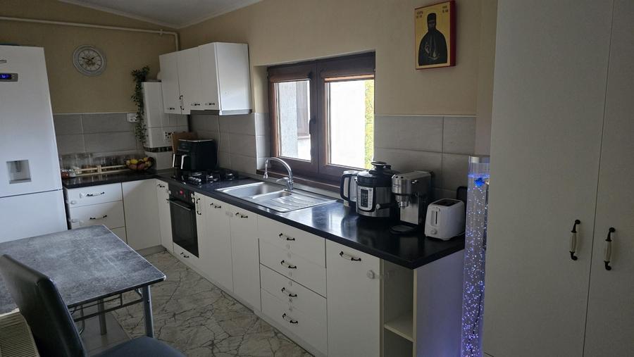 Apartament cu 2 camere decomandat în Sânpetru