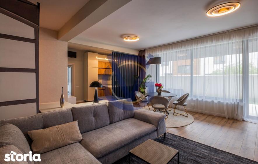 Apartament cu 4 camere, mobilat în Sud