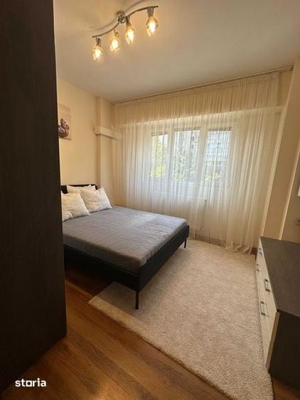 Apartament cu 4 camere în Drumul Taberei