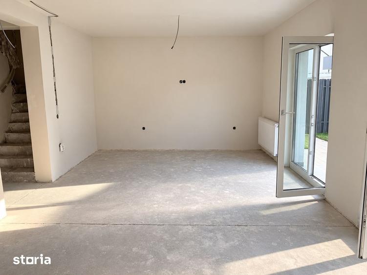 Casă cu 4 camere cu Teren 195 Mp în Șelimbăr