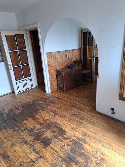 Apartament cu 3 camere decomandat în Dacia