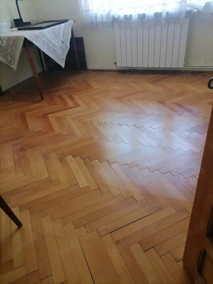 Casă cu 6 camere cu Teren 321 Mp în Central
