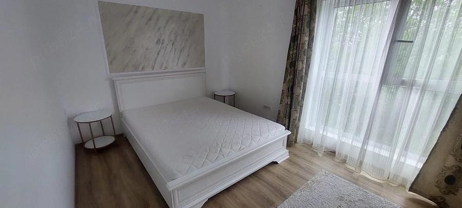 Apartament cu 2 camere semidecomandat în Lipovei