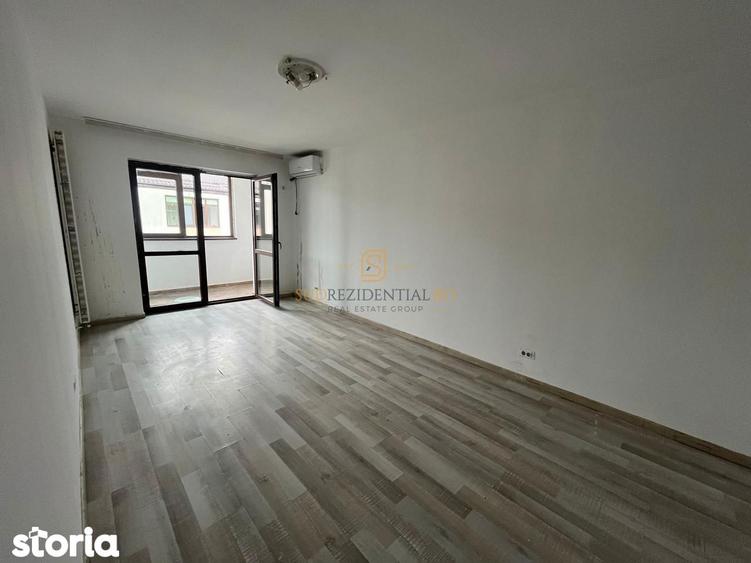 Apartament cu 3 camere decomandat în Metalurgiei