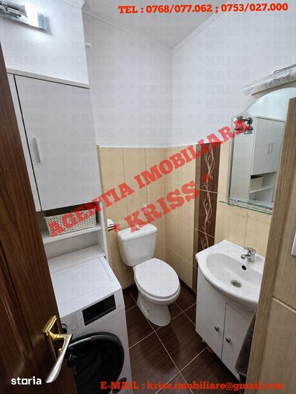 Apartament cu 3 camere decomandat în Prundu
